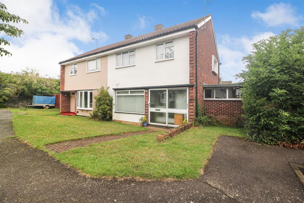 Halling Hill, Harlow 3 bed semidetached house for sale £350,000
