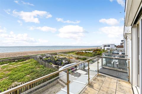 3 bedroom end of terrace house for sale, Bembridge Drive, Hayling Island