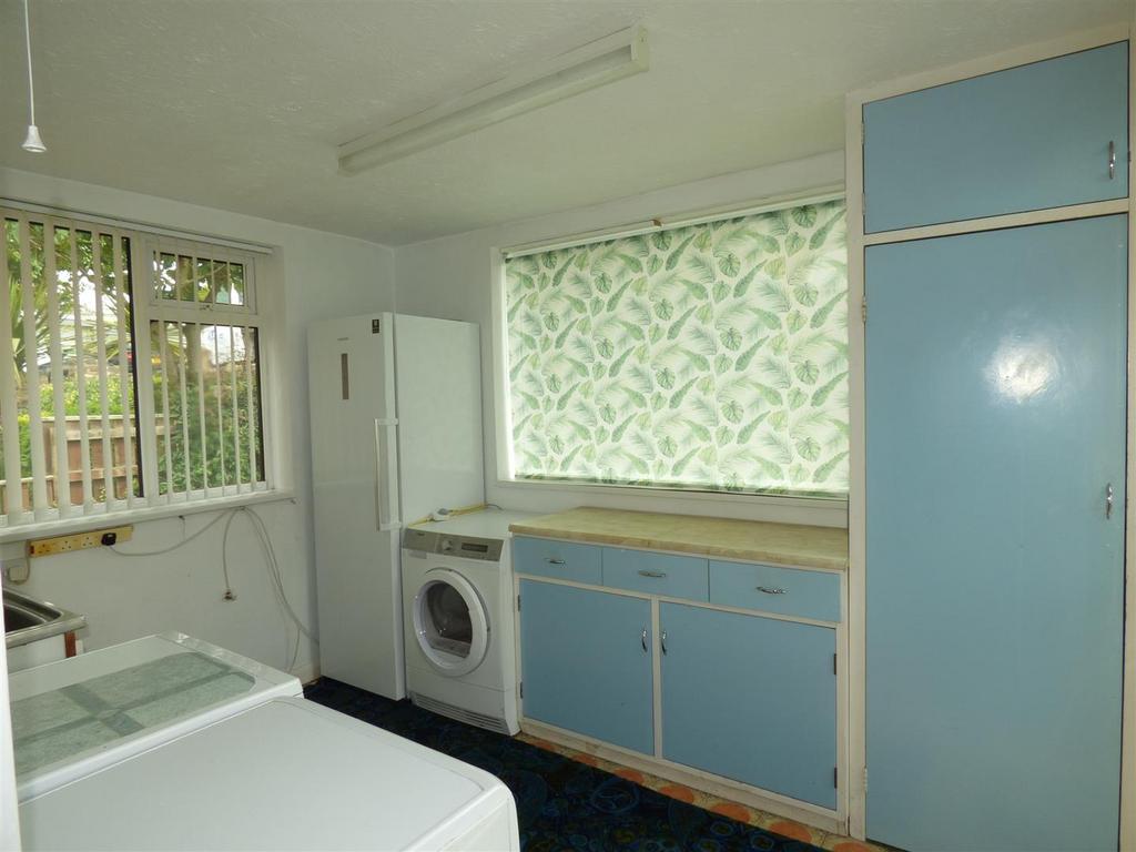 Windleaves, North Street, Ferryhill 3 bed detached bungalow for sale