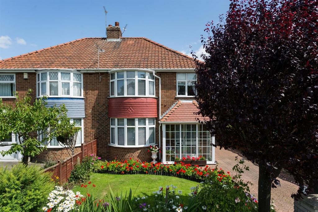 Shipton Road, York 3 bed house £395,000