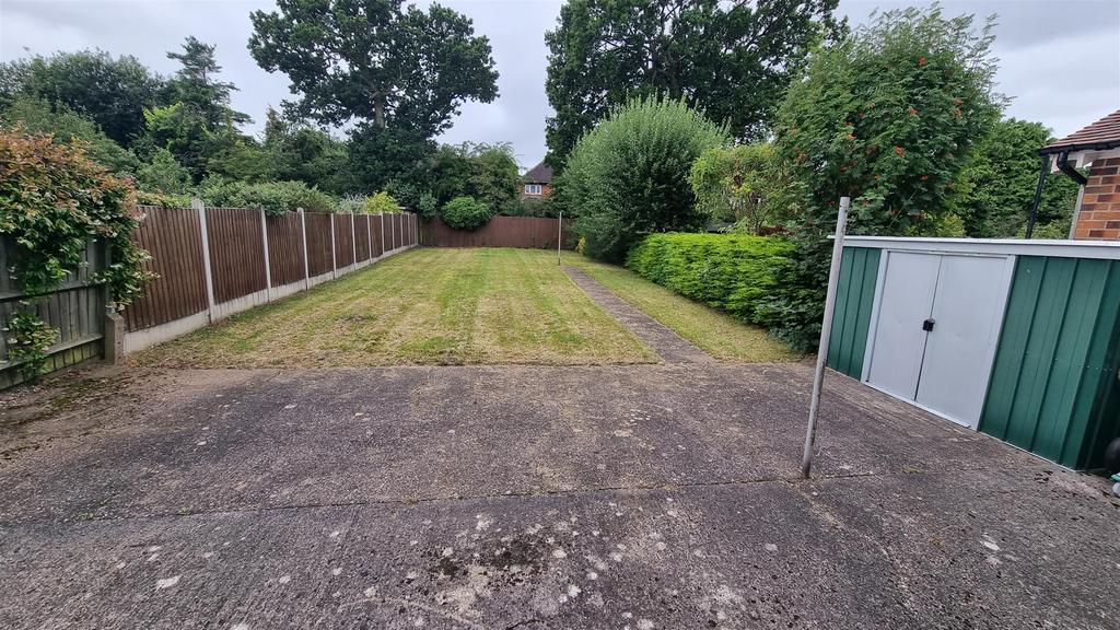 Large rear garden