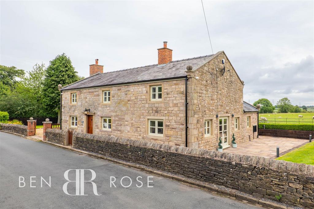 Water Street, Brindle, Chorley 4 bed detached house for sale £724,995