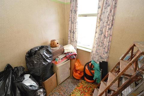 125 Broad Avenue, Leicester, LE5 4PU