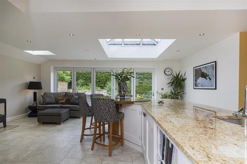 138 Halifax Road, Brighouse, HD6 2QA