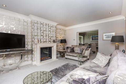 138 Halifax Road, Brighouse, HD6 2QA