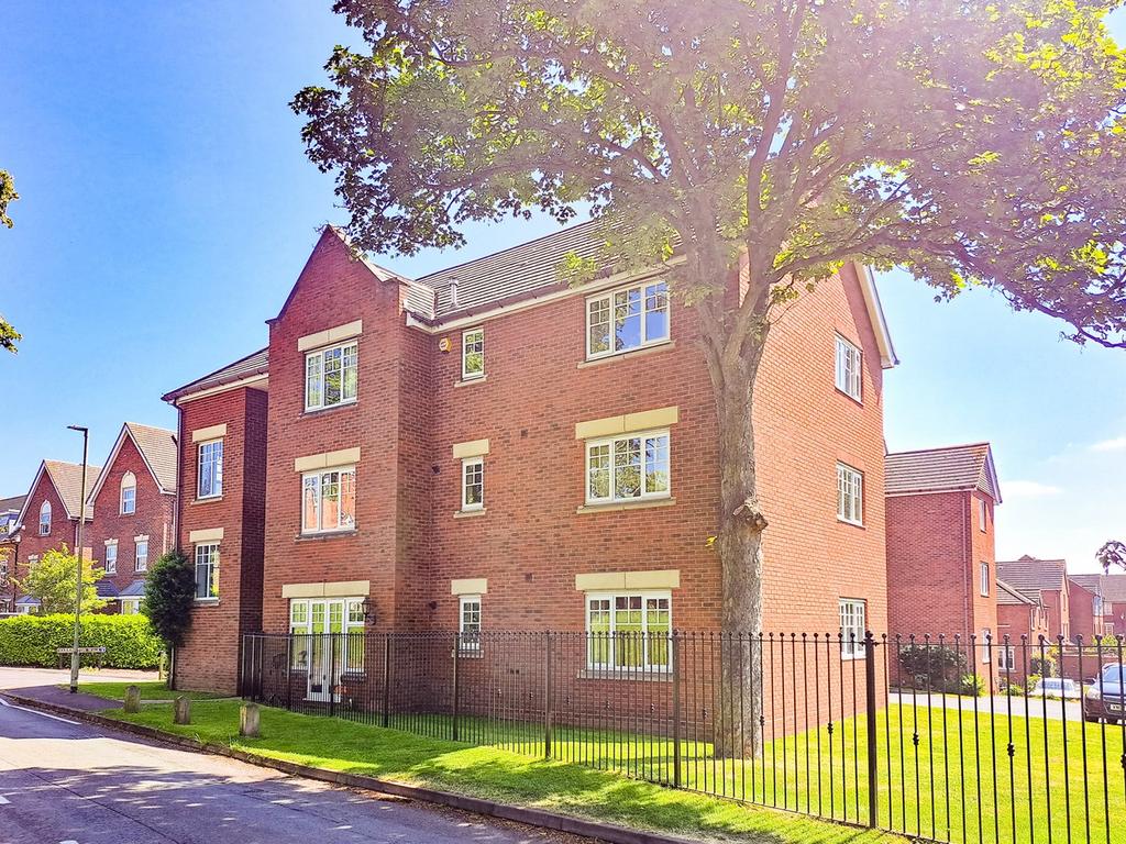Harrington Walk, Lichfield, WS13 2 bed apartment for sale £240,000