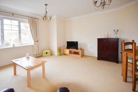 18 Harrington Walk, Lichfield, WS13 7UY