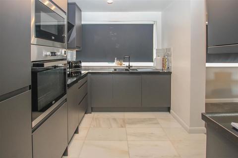 Flat 4, Tern Court Tern Way, Brentwood, CM14 5NZ