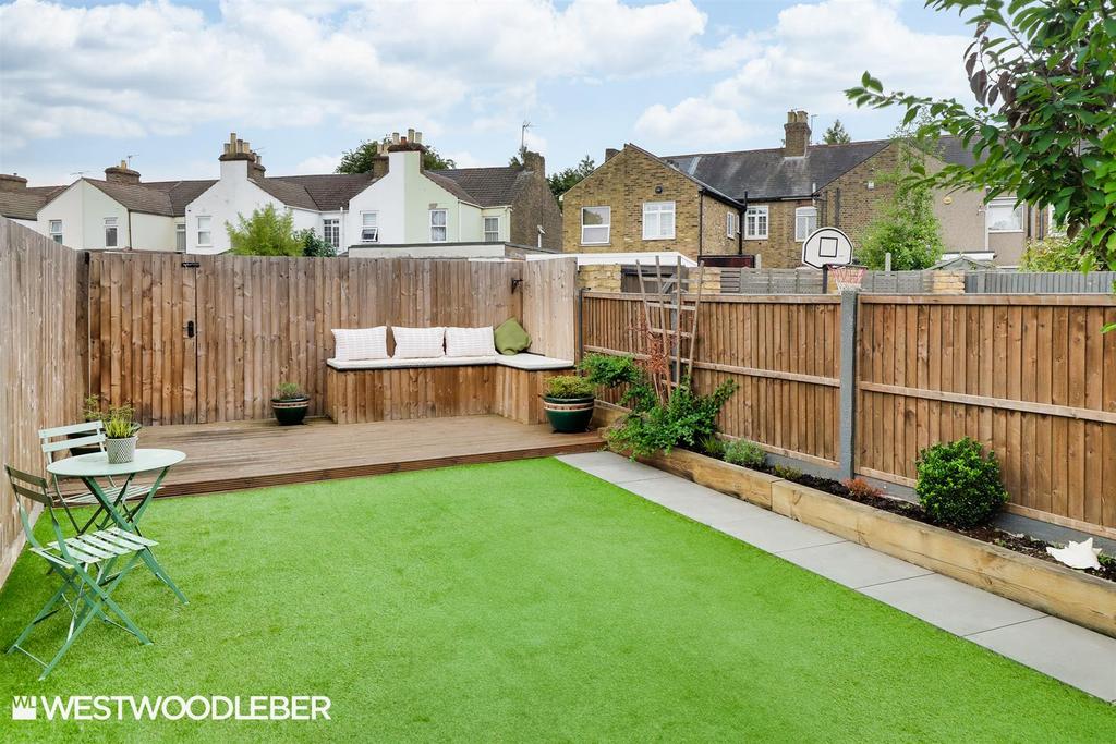 Turners Hill 28.jpg