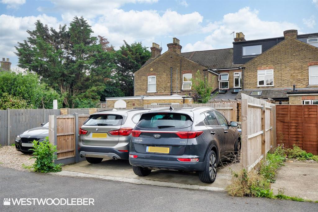 Turners Hill 30.jpg