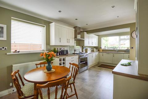 25 Braids Walk, Kirk Ella, Hull, HU10 7PB