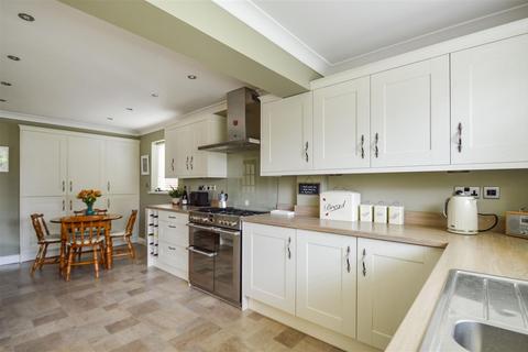 25 Braids Walk, Kirk Ella, Hull, HU10 7PB