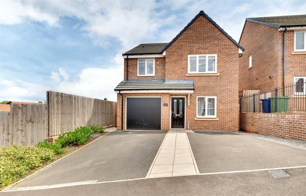 Maple Road, Blaydon, NE21 4 bed detached house for sale £275,000