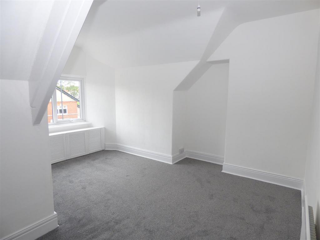 Walton Avenue, North Shields 4 bed £800 pcm (£185 pw)