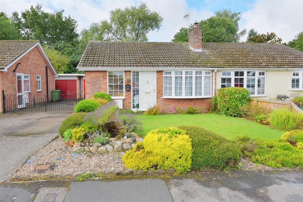 Wolsey Drive, York 2 bed semidetached bungalow for sale