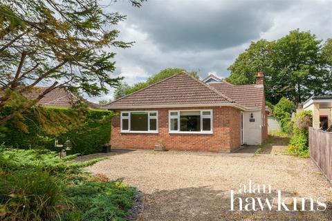 20 Highridge Close, Purton, Swindon, SN5 4BS