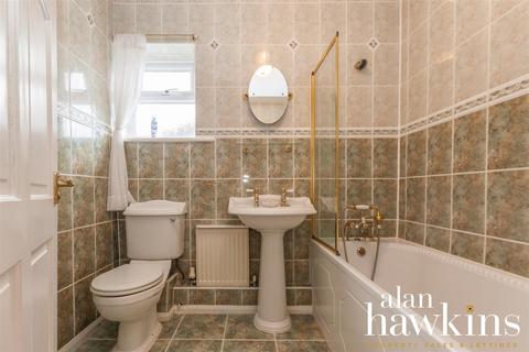 20 Highridge Close, Purton, Swindon, SN5 4BS