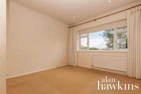 20 Highridge Close, Purton, Swindon, SN5 4BS