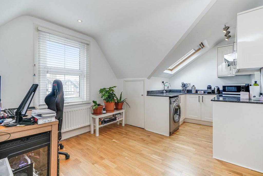 Haven Lane, Ealing, W5 1 bed flat for sale £370,000
