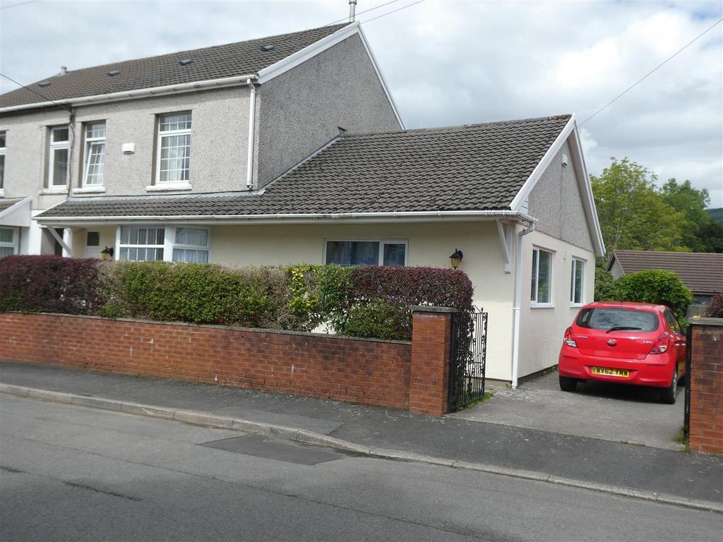 Belmont Terrace, Aberaman, Aberdare 3 bed semidetached house for sale