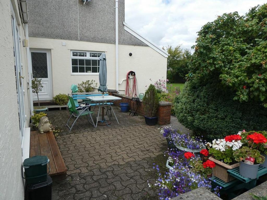 Belmont Terrace, Aberaman, Aberdare 3 bed semidetached house for sale