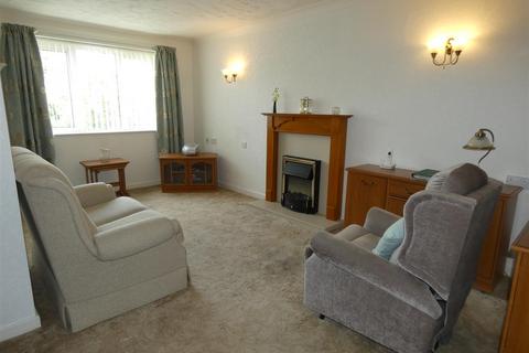 2 bedroom retirement property for sale, Royal Court, Birmingham Road, Sutton Coldfield