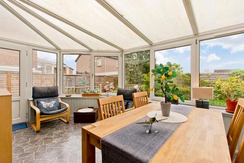 30 Meadowview Drive, Inchture, Perth, PH14 9RQ
