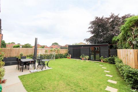 5 bedroom detached house for sale, Cathedral Mews, Ripon