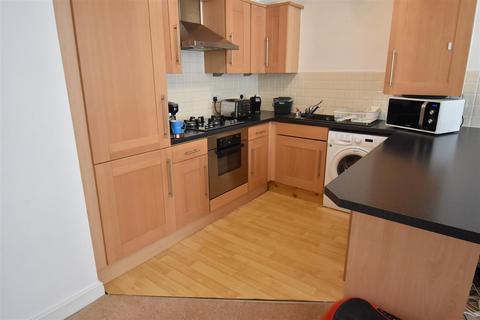 2 bedroom flat for sale, The Sidings, Chinley, High Peak