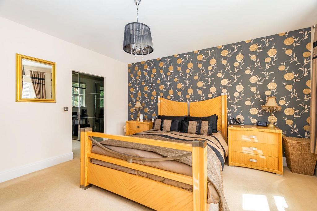 9 Oak Tree Way25.jpg