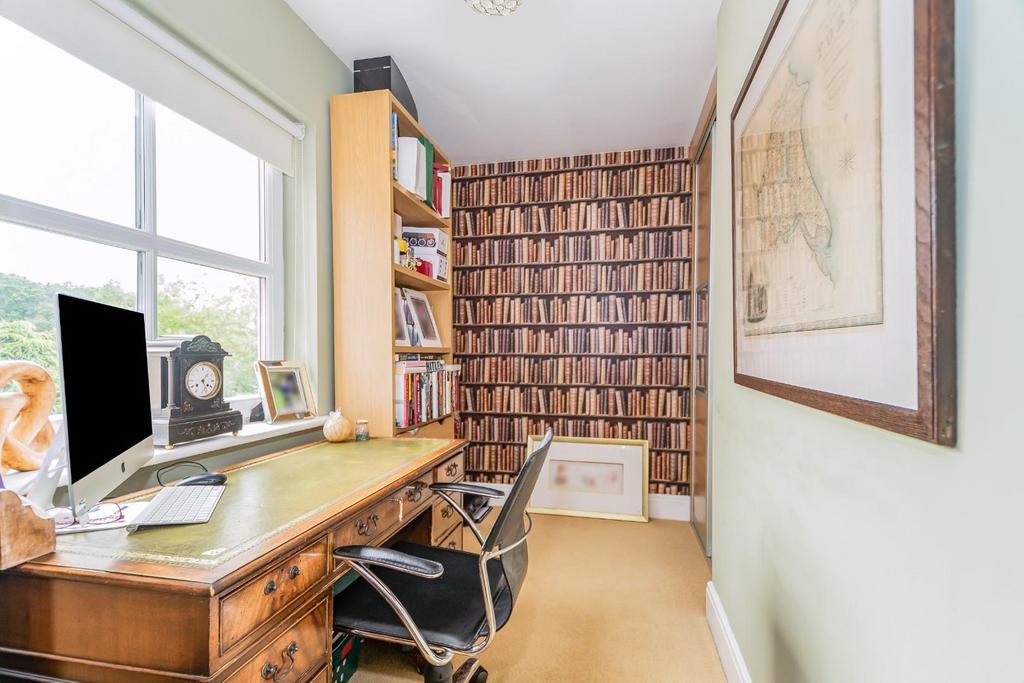 9 Oak Tree Way34.jpg