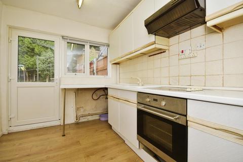 16 Fraser Close, Sheffield, S8 0JA