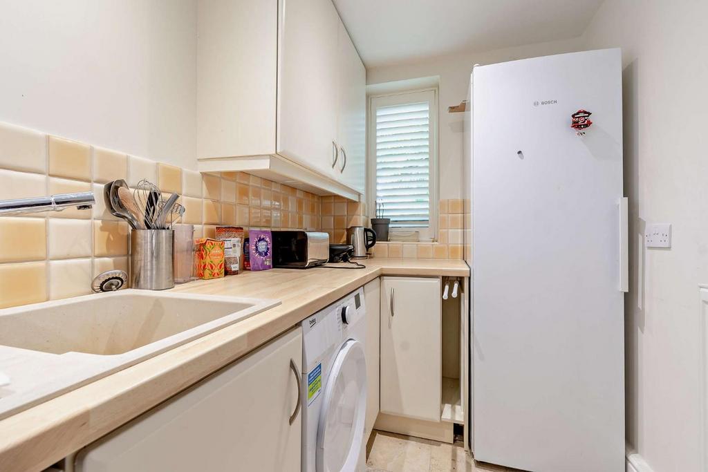 8559218-interior19-800.jpg