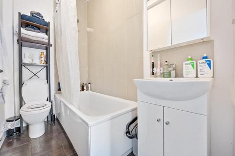 1 bedroom apartment for sale, Kingsway House, Albion Road, London, N16