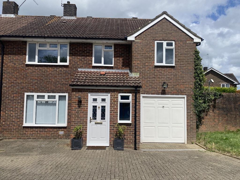 Deerswood Road, Crawley 5 bed end of terrace house £550,000