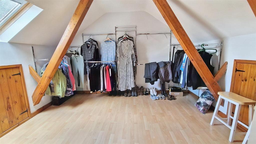 Loft 2.jpg