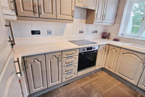2b Brayfields, Pinchbeck, Spalding, PE11 3YT