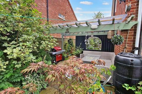 2b Brayfields, Pinchbeck, Spalding, PE11 3YT