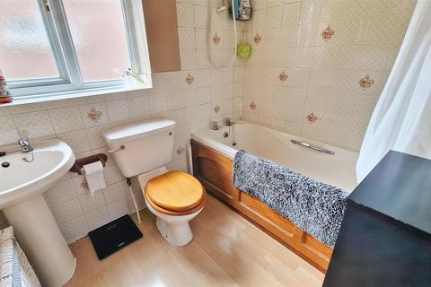 2b Brayfields, Pinchbeck, Spalding, PE11 3YT