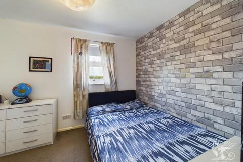 2 bedroom end of terrace house for sale - Thamley, Purfleet
