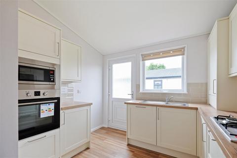 2 bedroom park home for sale, Applegarth Park, Seasalter, Whitstable