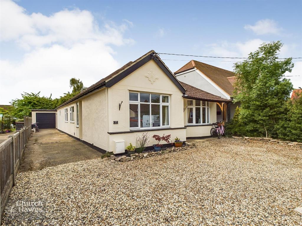 Crescent Road, Heybridge 5 bed detached house for sale £600,000