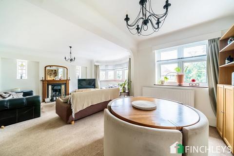 4 bedroom flat for sale, Hervey Close, Finchley Central, N3 2HD