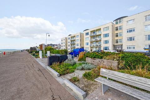 2 bedroom apartment for sale, West Parade, Bexhill-on-Sea, TN39