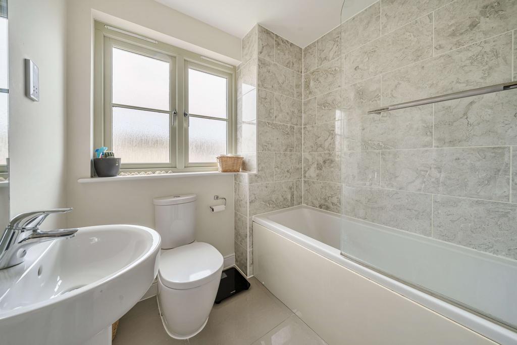 Bathroom (Family Bathroom)