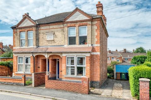 75 Flag Meadow Walk, Worcester, WR1 1QU