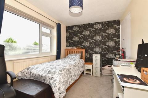 2 Brenchley Close, Rochester, ME1 2QL