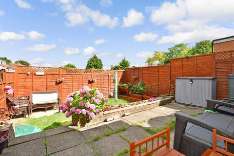 2 Brenchley Close, Rochester, ME1 2QL
