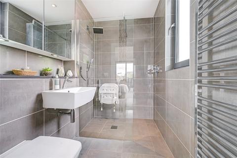Flat 4, Noble House Kings Place, London, W4 4BA