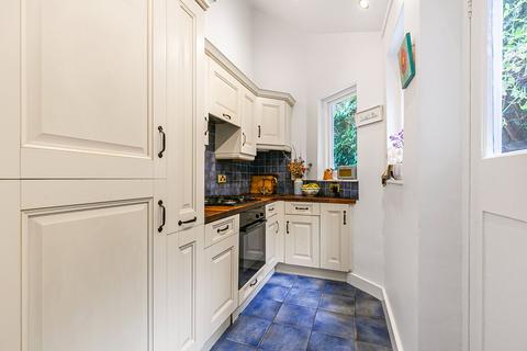 38 West Street, Harrow, HA1 3EN